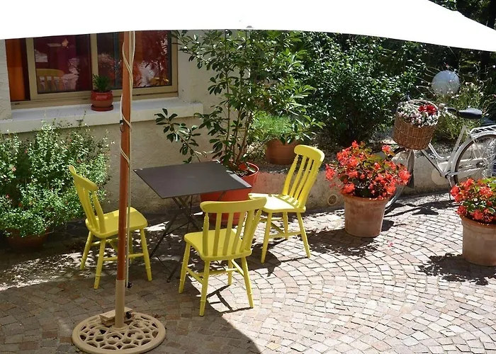 Pensjonat La Deviniere Donzère